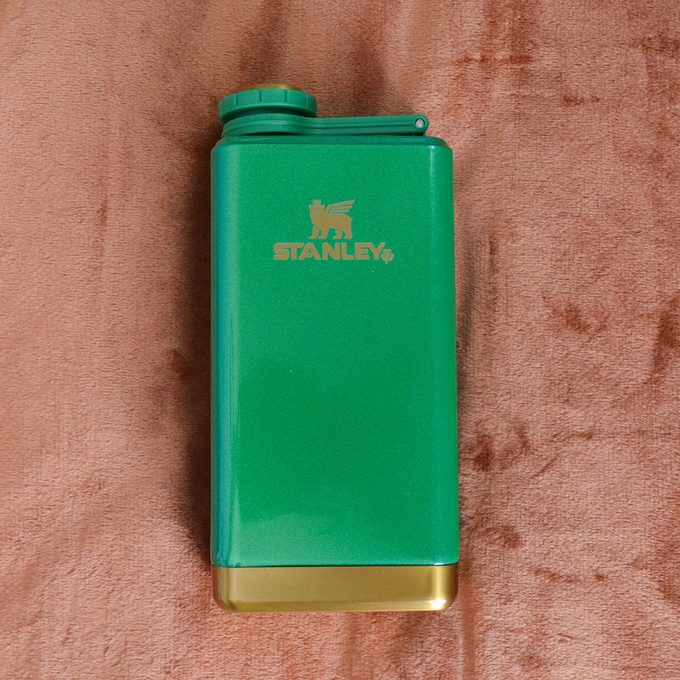 Toha25 Stanley Adventure Pre Party Flask Emily Way 02 Ssedit