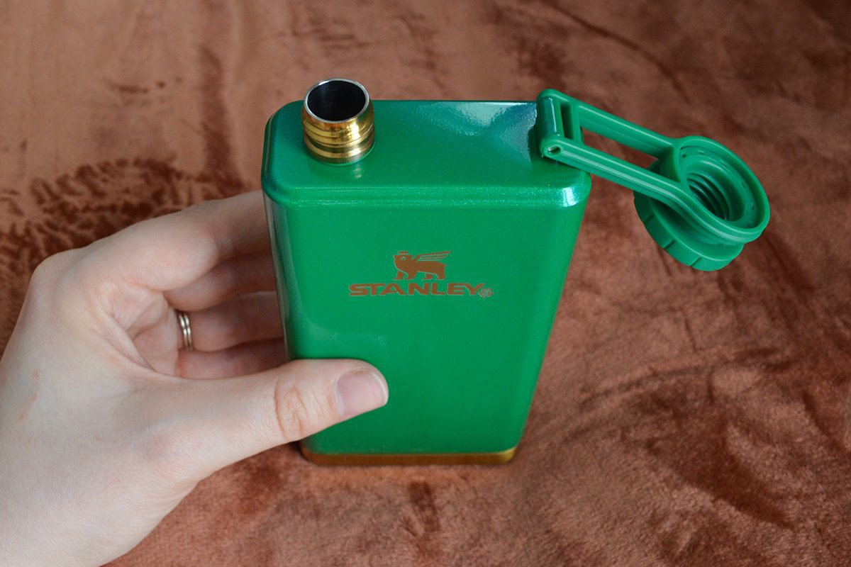 Toha25 Stanley Adventure Pre Party Flask Emily Way 04 Ssedit