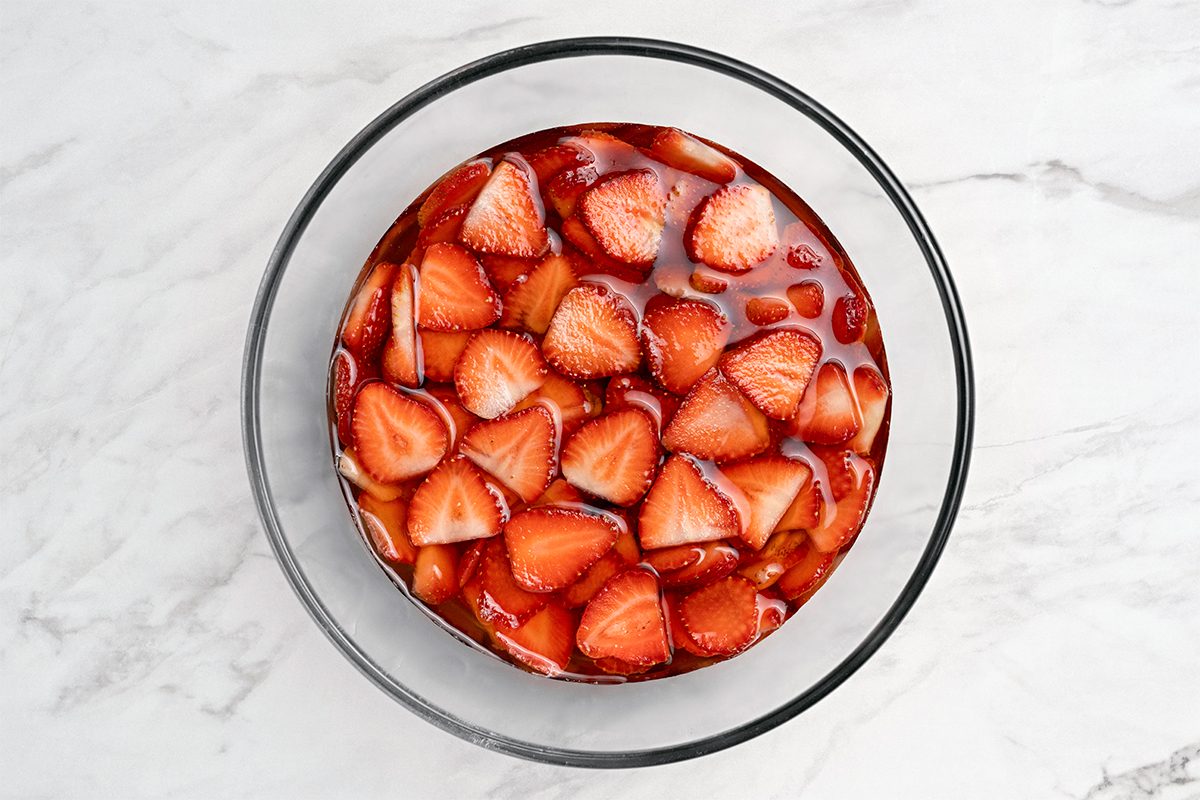 Strawberry Vinegar Tohd25 47197 Shaileshkumar 01