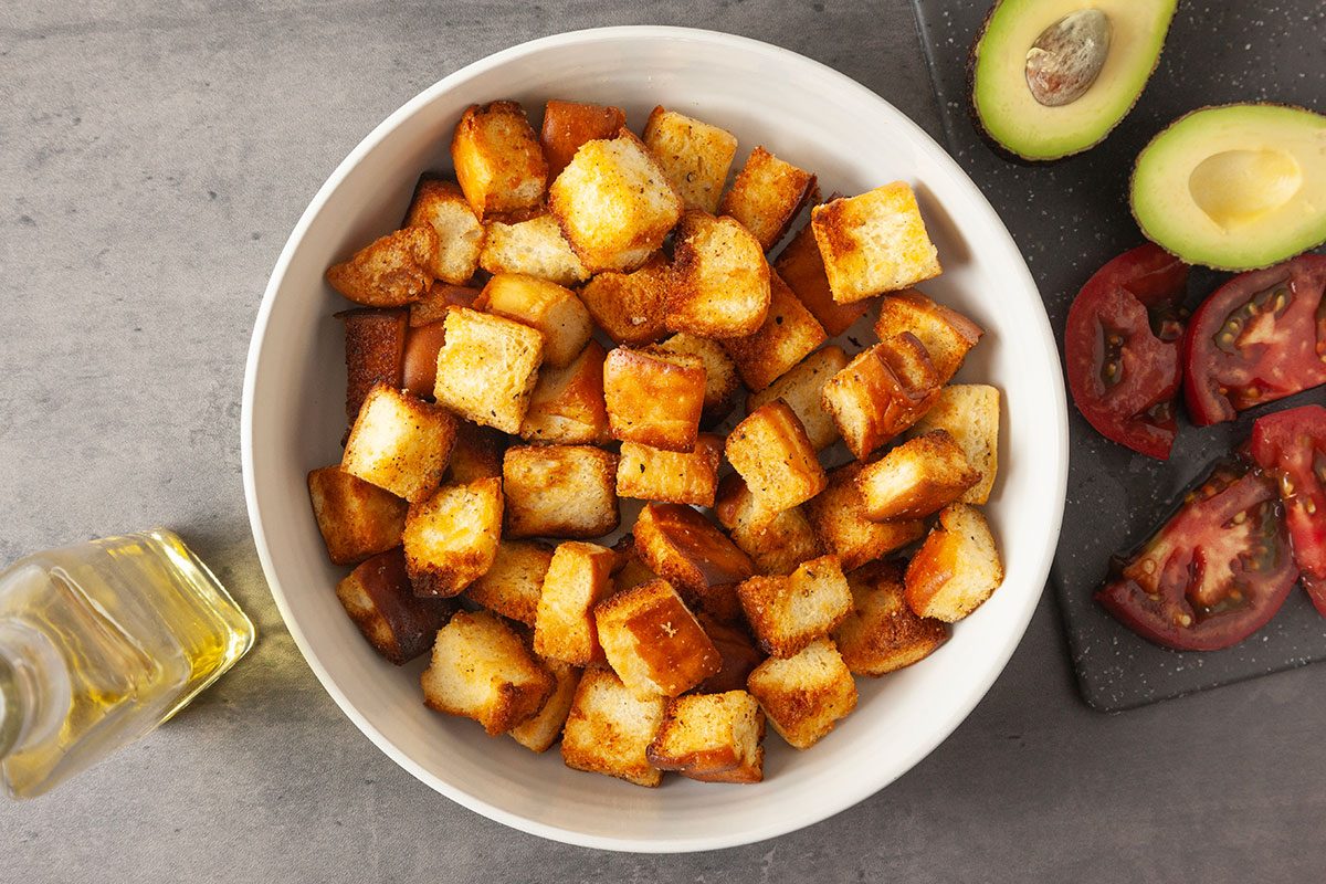 Hawaiian Roll Croutons Tohd25 280585 Sarahtramonte 4