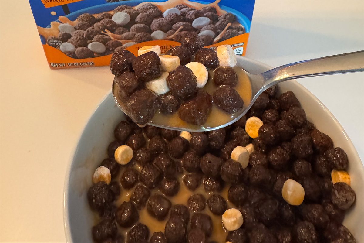 I Tried The Halloween Cereal 