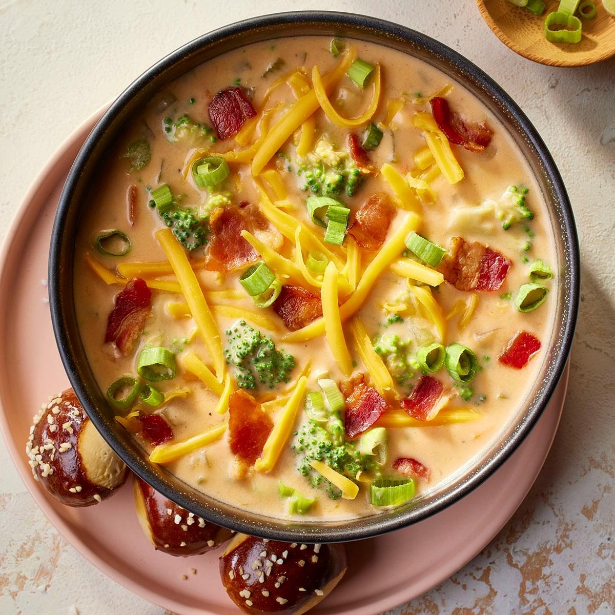 Broccoli Beer Cheese Soup