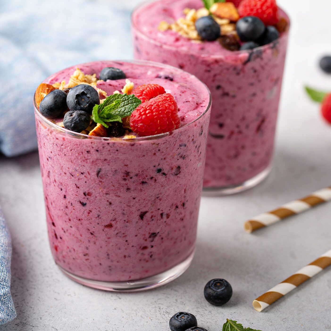 Fresh mixed berry smoothie