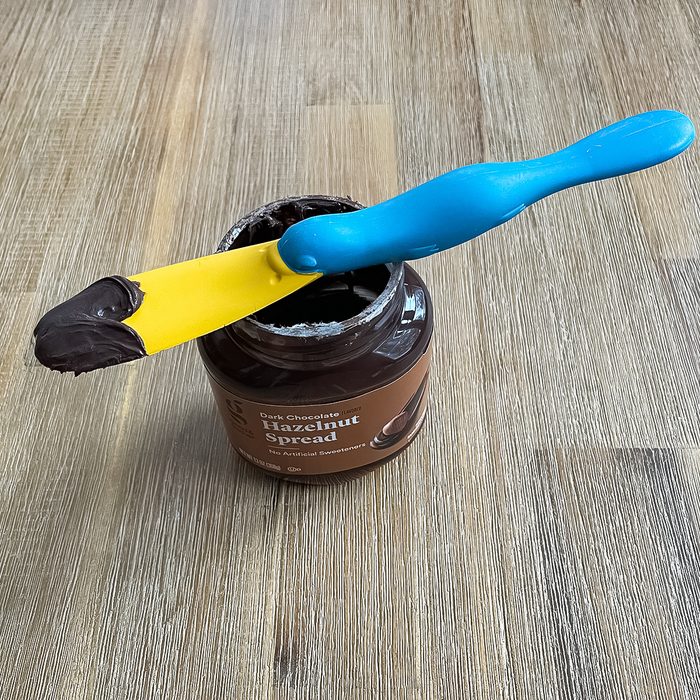 Toha25 Ototo Splatypus Jar Spatula Katie Bandurski 01 Yvedit